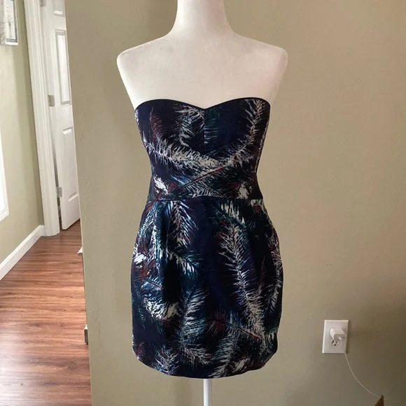 club monaco strapless dress Club Monaco Walentyna Sheer Panel Dress in Color Black 8 Female